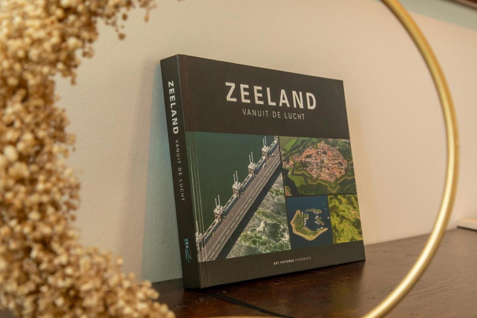 Vakantiehuis 'Boerderij Molenhof' - Stationsweg 5 | Heinkenszand Eksteriør billede